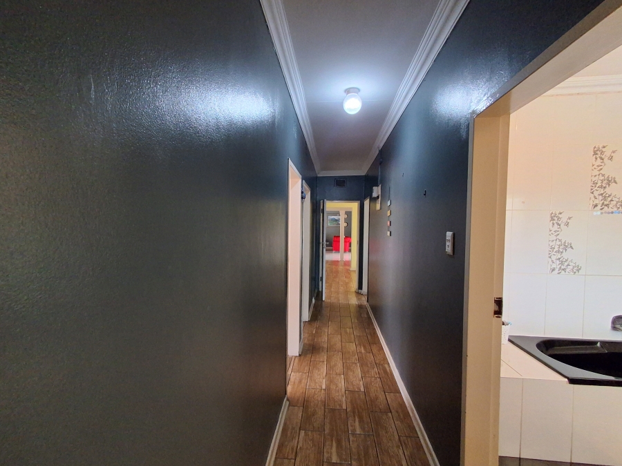 3 Bedroom Property for Sale in Songloed North West